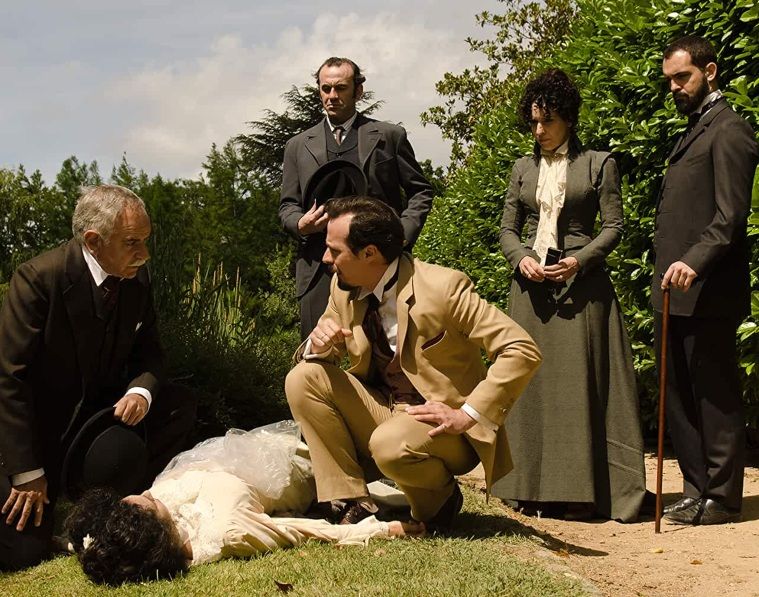 12 Spanish Dramas On Netflix That Are Muy Bueno | Buzz