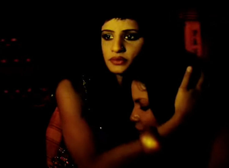 Bish (2009) - Movie | Reviews, Cast & Release Date - BookMyShow