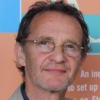 Anton Lesser