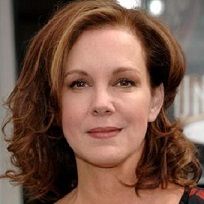 Elizabeth Perkins