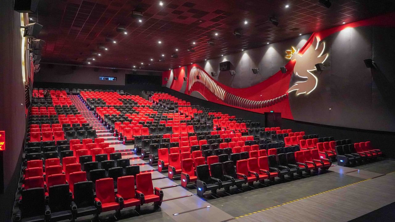 SPR Cinecastle 4K(RGB) - 64Ch. Dolby Atmos: Salem | Movie