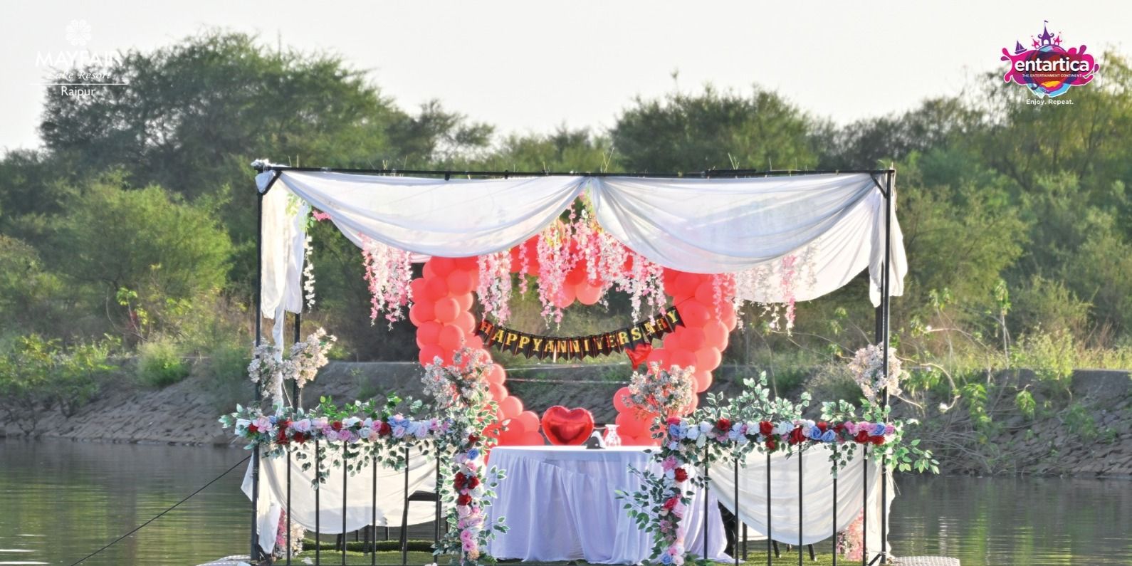 media-desktop-floating-gazebo-romantic-celebration-experience-1-2026-6-9-t-9-44-59.jpg