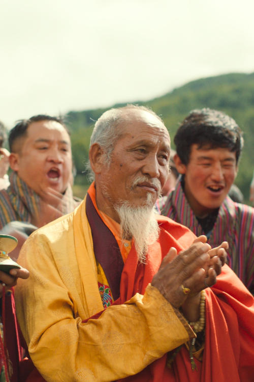 The Monk and the Gun (Mami 2023)